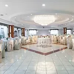 Ξενοδοχείο Bouganville Hill & Wellness Space 4*