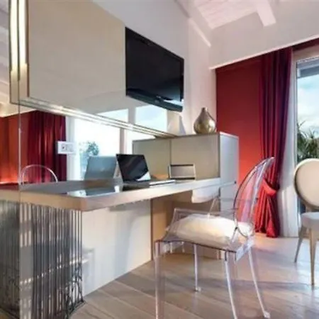 Bouganville Hill & Wellness Space 酒店