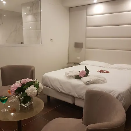 Bouganville Hill & Wellness Space 酒店 4*