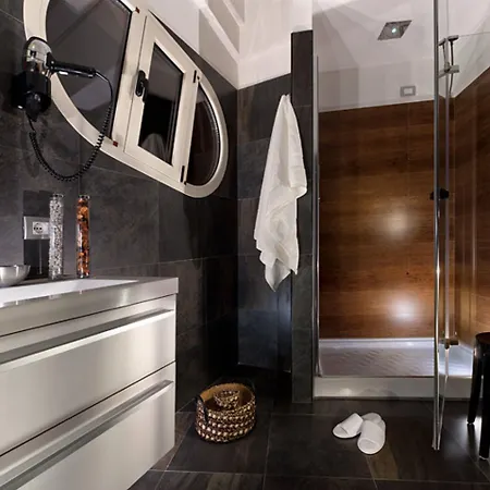 酒店 Bouganville Hill & Wellness Space 4*