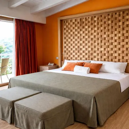 Bouganville Hill & Wellness Space Hotel 4*