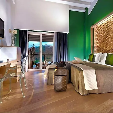 Bouganville Hill & Wellness Space 4*