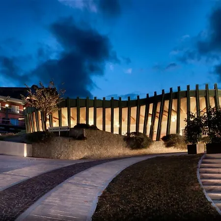 Bouganville Hill & Wellness Space Hotel 4*